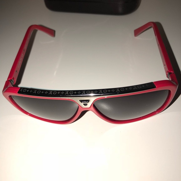 Red Louis Vuitton Sunglasses (AUTHENTIC) - Picture 2 of 8